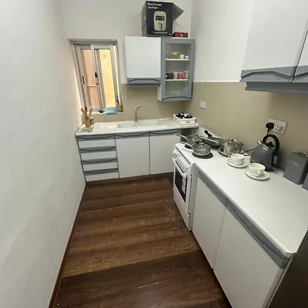 Sea Front Spacious Apartman Sliema