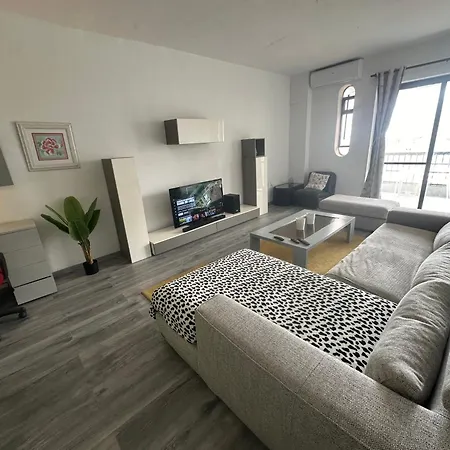 Sea Front Spacious * Sliema